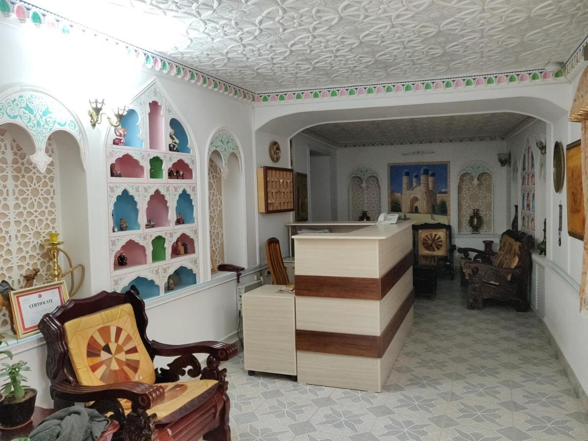 Sasha & Son Hotel Bukhara Bagian luar foto